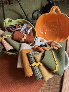 Grateful, Thankful, Blessed Autumn Wool Gift Set